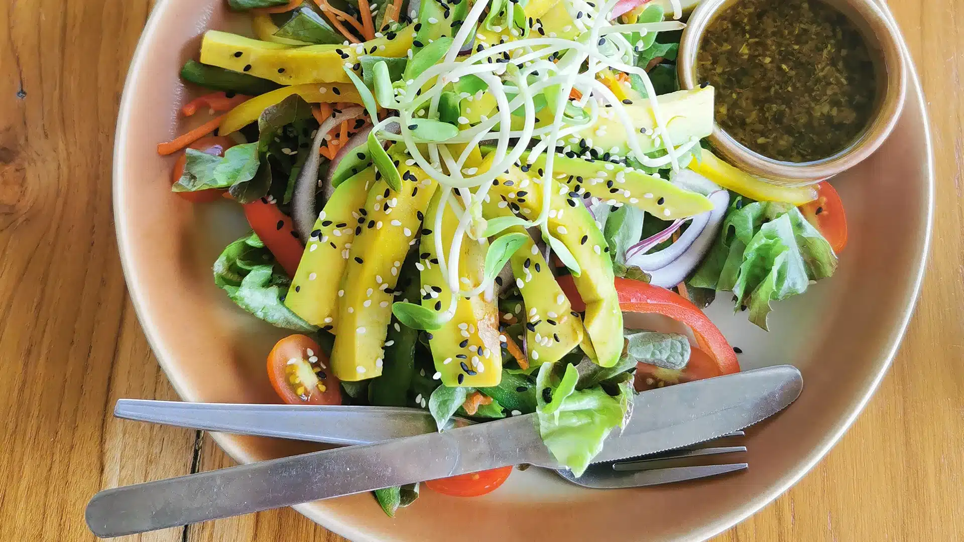 Avocado Salat | Essen & Restaurants in Thailand