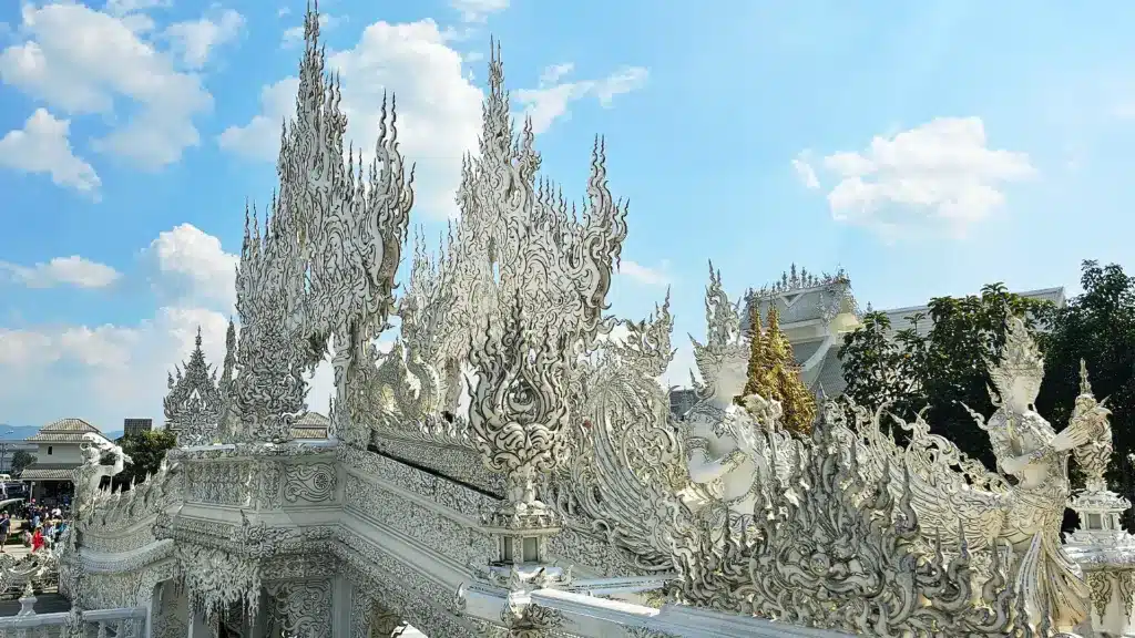 White Temple 18 | Sehenswürdigkeiten in Chiang Rai