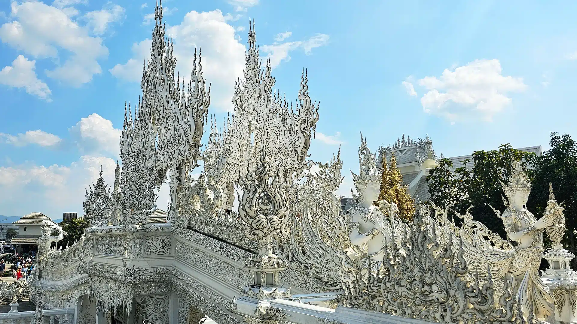 White Temple 18 | Sehenswürdigkeiten in Chiang Rai