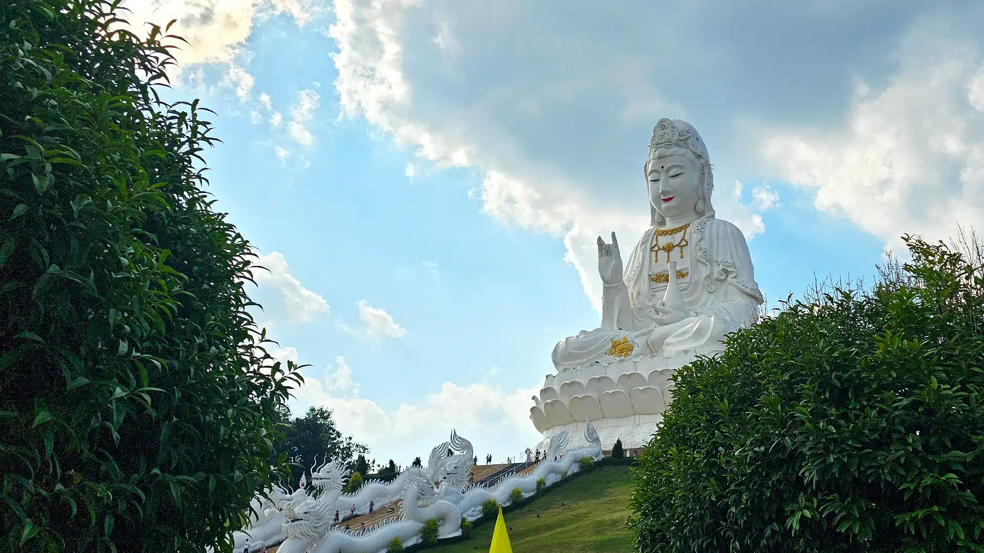 Wat Huay Pla Kang 1 | Sehenswürdigkeiten in Chiang Rai
