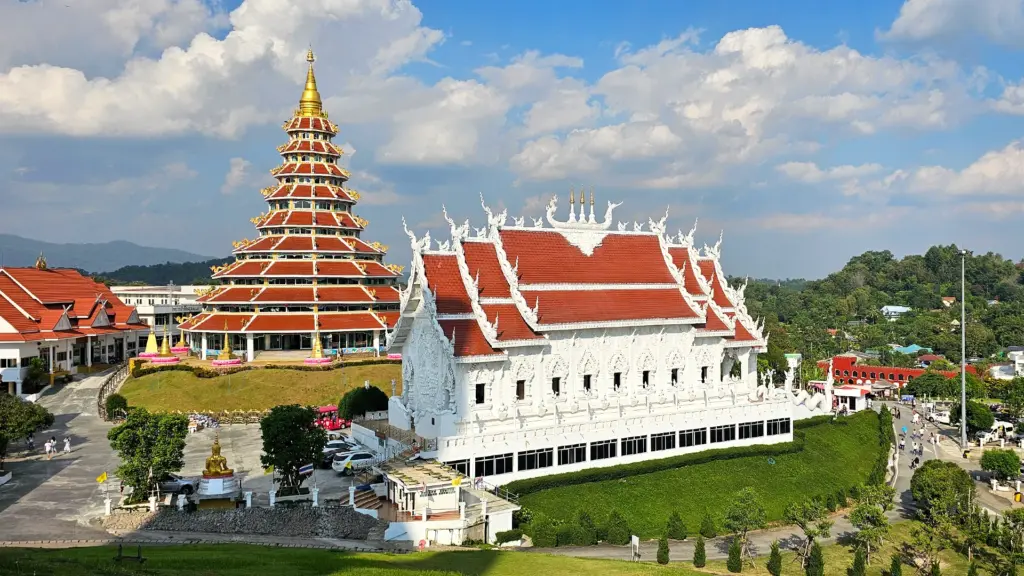 Wat Huay Pla Kang 10 | Sehenswürdigkeiten in Chiang Rai