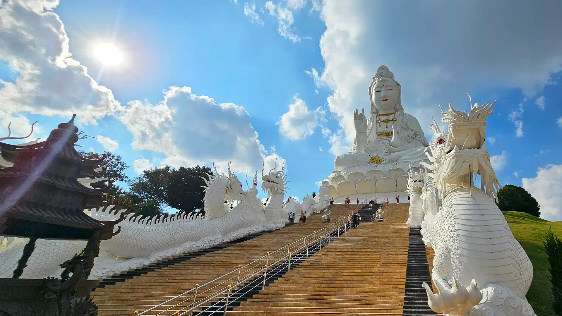 Wat Huay Pla Kang 6 | Sehenswürdigkeiten in Chiang Rai